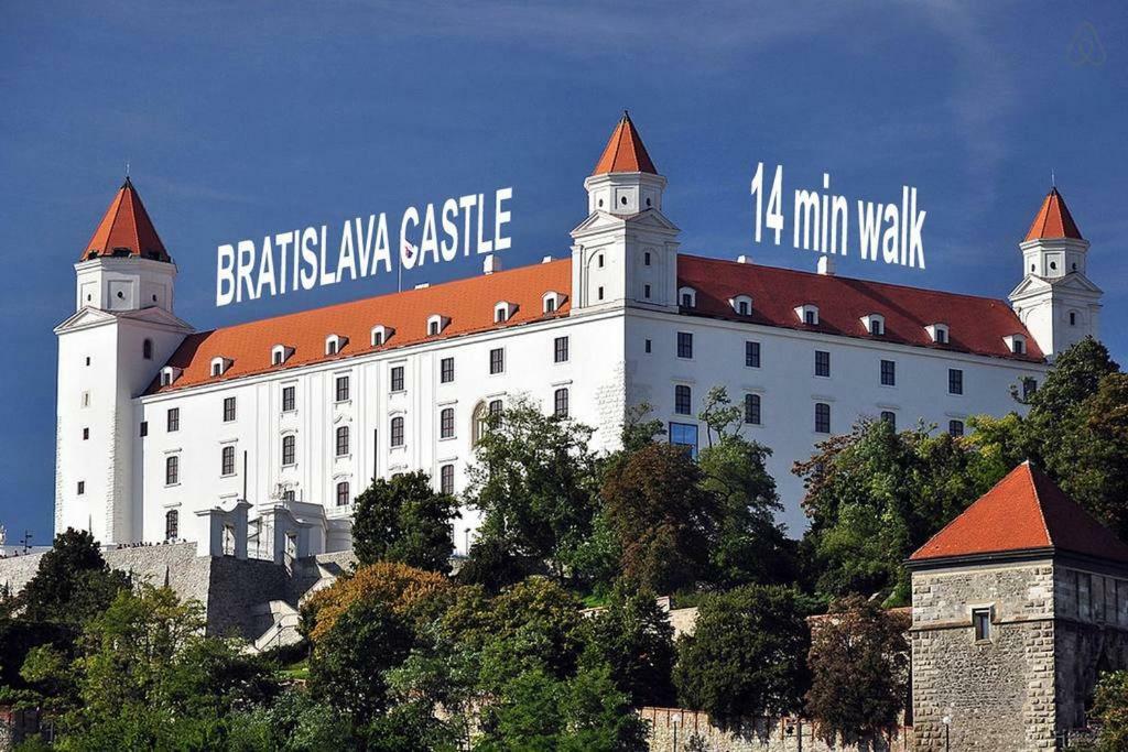 Charming Apartment In Paradise Called Bratislava Exterior foto